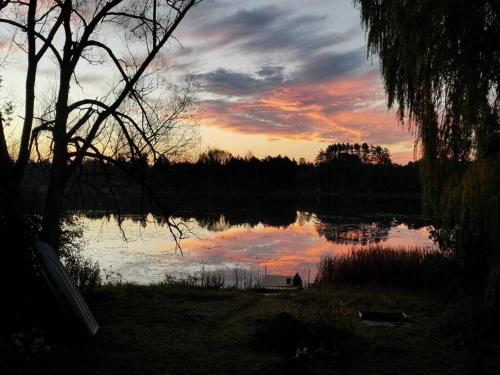 Pigeon Lake Cottage