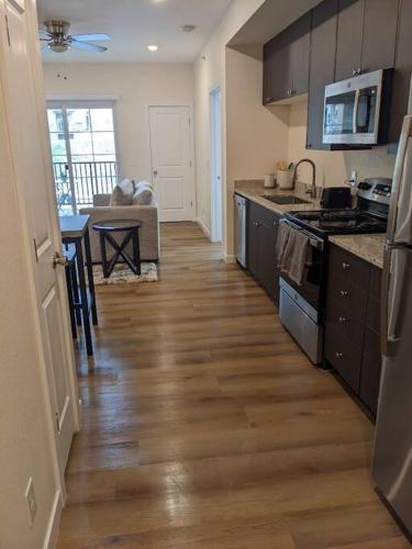 1 Bedroom Fully Furnished Luxury Apartment near Garden of Gods in Colorado Springs, USA