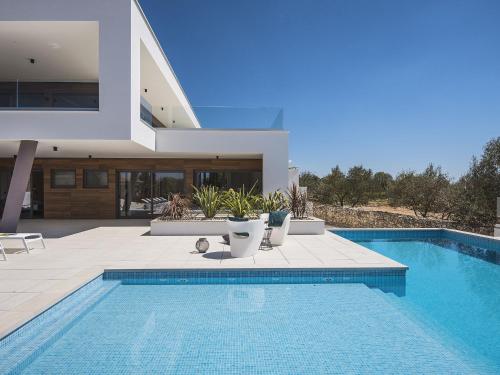 Luxury Villa in Vodnjan with Swimming Pool