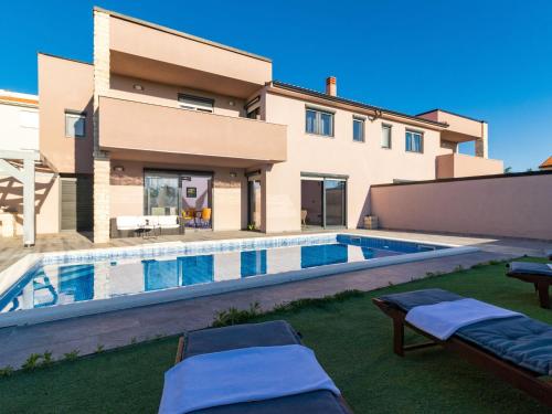 Villa in Valbandon with Private Pool, Valbandon (fotografie 2)