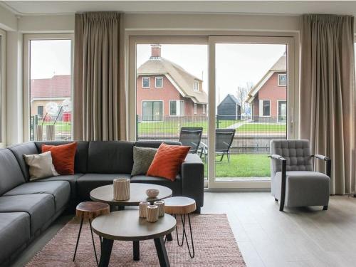  Villa in Friesland with Waterfront Jetty in Idskenhuizen