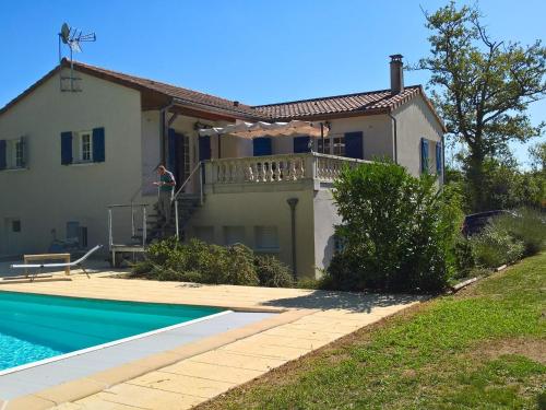 Detached villa with large garden near beautiful golf course - Location, gîte - Vasles