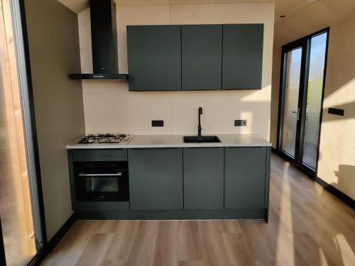 Cozy chalet in Kuinderbos in Bant