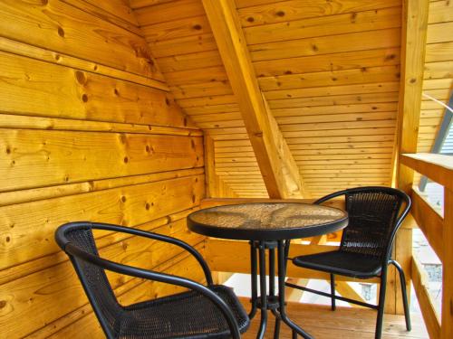 Balkons/terase, Peaceful Retreat by the Lake in Mocki