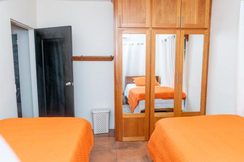 Francis Nook Bourg Mulatresse Room in Port Of Spain
