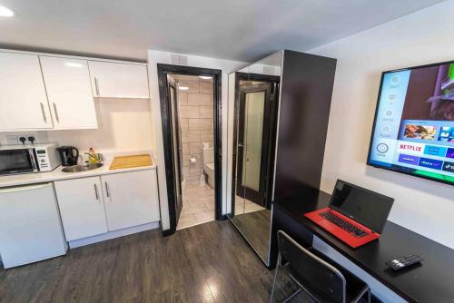Modern studio available close to the city, Birmingham (fotografie 6)