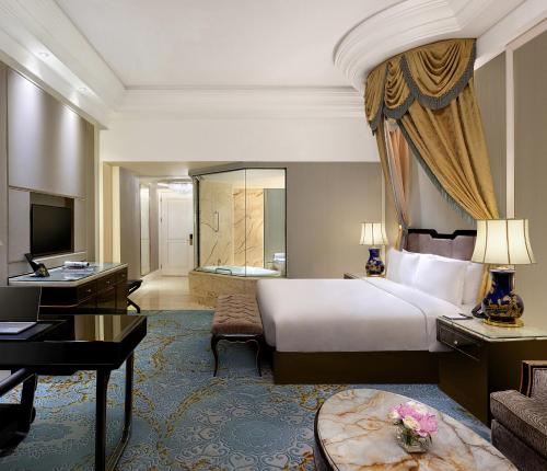 480378220 InterContinental Chengdu Global Center by IHG