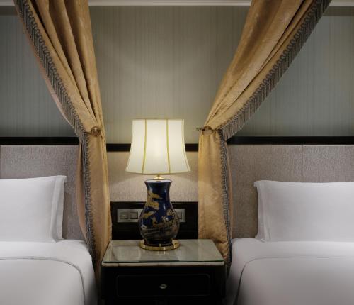 480378313 InterContinental Chengdu Global Center by IHG