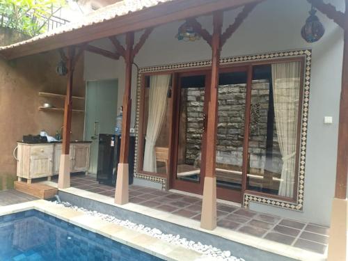 Cheerful 1 bedroom private house with pool in ubud