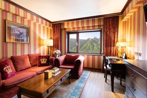 [All-Inclusive] Diana Suite with Mountain View for 2