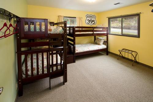 Moderne Hostel - Accommodation - Mammoth Lakes