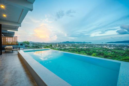 Exquisite Seaview 3BR Villa Nakara! Infinity Pool