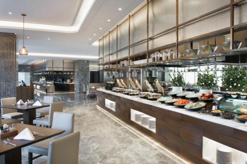 Restoran, Grand Barony Qingdao Airport Hotel in Qingdao