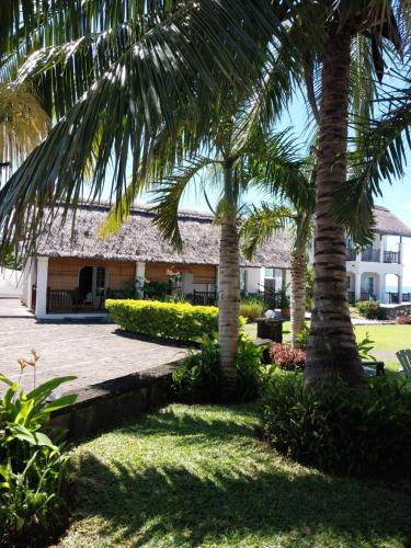 CHILLpill Guest House Room Type - Two-Bedroom Villa with terrace, pool & sea view
