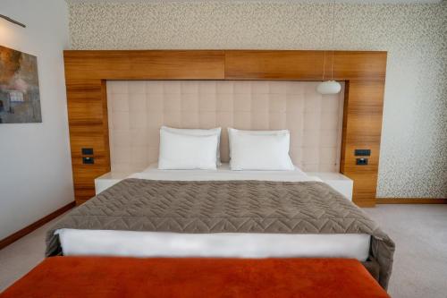 Garni Hotel Centar - image 4