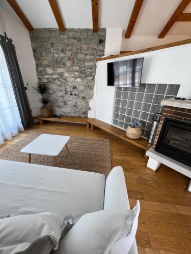 Guesthouse 45 in Dutovlje