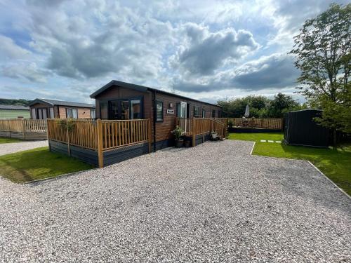 16 Lake View, Pendle View Holiday Park, Clitheroe - Hotel