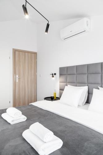 HOUSEHOST Apartament: ul. Miodowa 42/42b 2