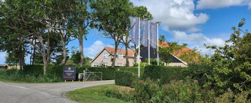 . Hof van Renesse