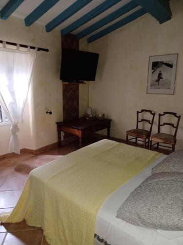 Le Logis de Saint-Antoine in Bagnols-en-Foret