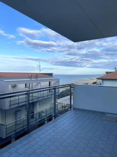  ACQUAMARINA Appartamento nuovo sul mare, Unterkunft in Torino di Sangro