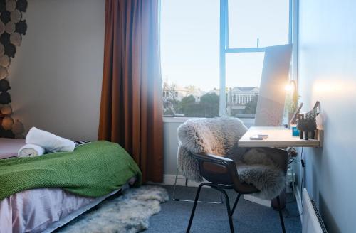 Central Nest- view & style