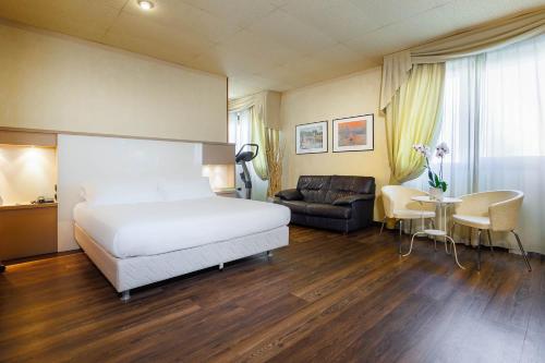 iH Hotels Bologna Amadeus near Bologna Guglielmo Marconi Airport