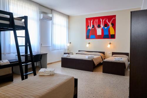 Soleē, Family Holidays & Hostelling 3