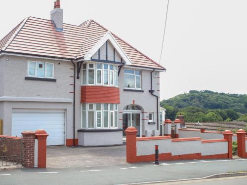 Létesítmények, Garden flat in Carmarthen in Carmarthen Városközpont