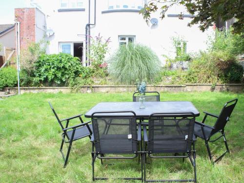 Létesítmények, Garden flat in Carmarthen in Carmarthen Városközpont