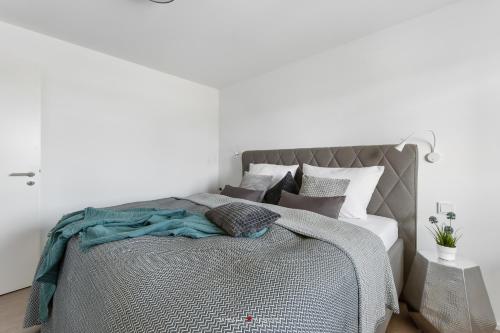 Apartment with Sea View image 10