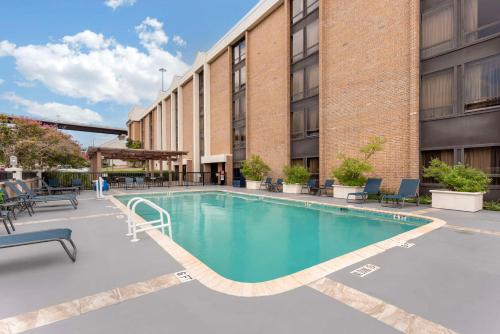 Best Western Plus Austin Central