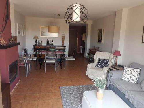 Estancia con jardín entre golf y monte - cerca Logroño