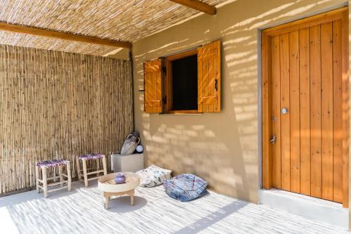 Iekārtas, Exoristoi Nature Suites in Loutro Sfakion