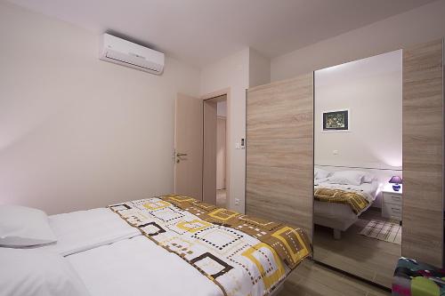 Apartments Ragusa Palace 1 Djardin - image 6