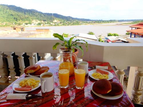 Food and beverages, Hotel Pampa & Selva in Rurrenabaque (El Beni)