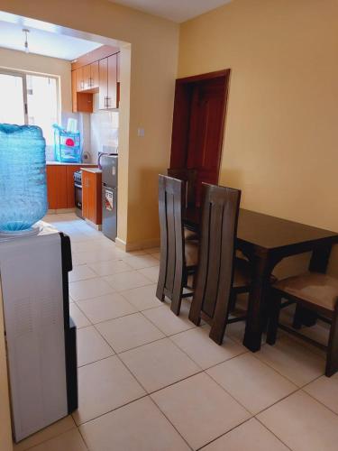 кухня, Lux Suites Honey Dew Stays Athiriver in Athi River