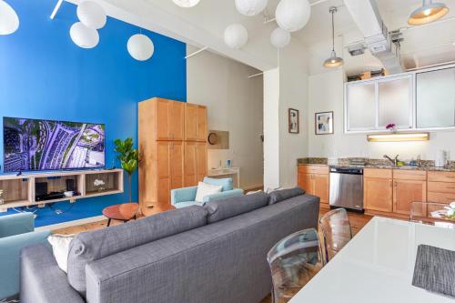 Downtown Durham 2BR Apt Walk Everywhere & Wifi - image 14