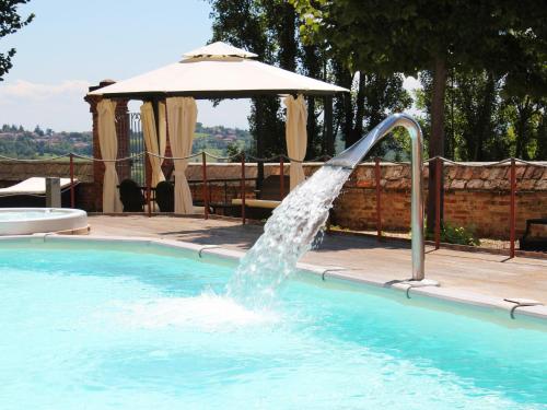 Swimming pool, Montaldo Castle & Resort in Montaldo Torinese