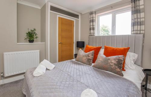 Hollis House York- 4 bedroom with free parking