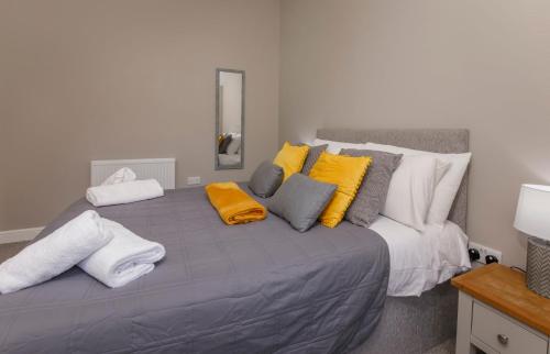 Hollis House York- 4 bedroom with free parking