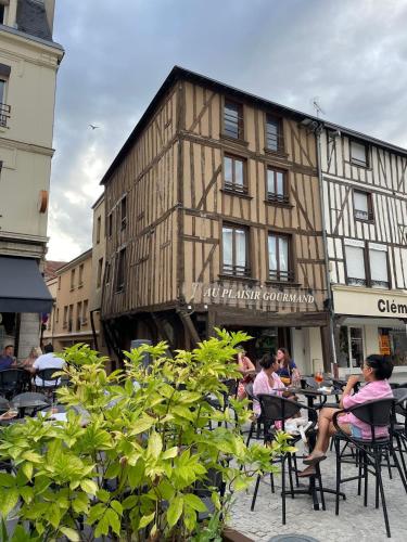 Duplex Cosy 85 m2 hyper centre Châlons-en-Champagne - Courtisols