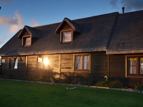 Cottage in Cisowo with garden