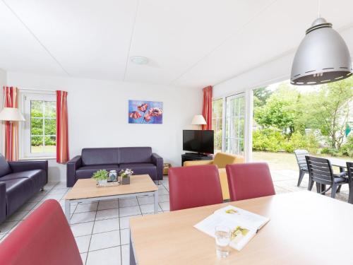  Charming Hideaway Near Woods in Hellendoorn
