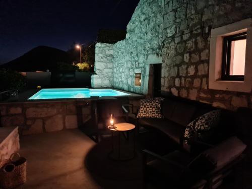 Balkons/terase, Amber's Place: cosy house with pool and sea views in Brsecine
