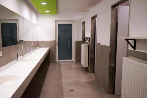 ห้องน้ำ, slube am Yachthafen Greifswald in ไกรฟวาลด์