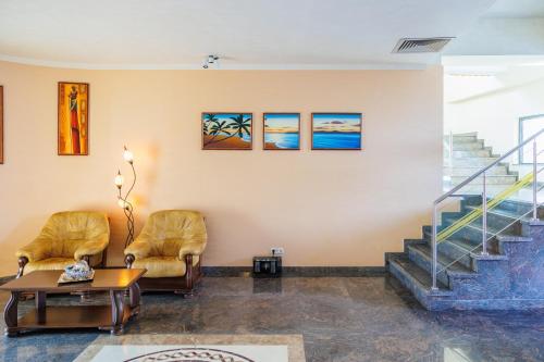Hotel Hawaii - image 3