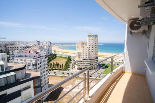 Modern & homey 2-bed apartment in Playa