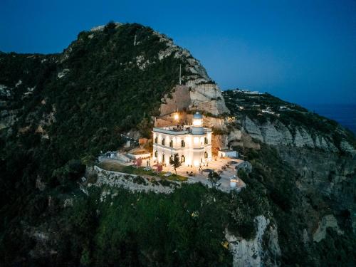 Ischia Lighthousehideaway