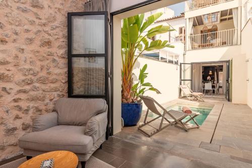 Villa Roser Vell by Sealand Villas 4